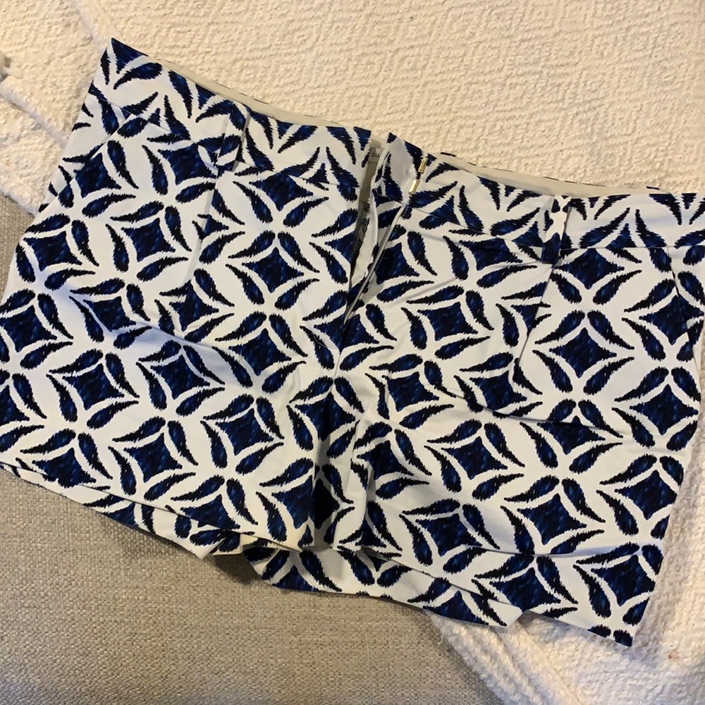 Diane vonFurstenberg pleated patterned shorts